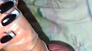 Stepmom Gives Handjob with a Condom