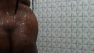 Desi girl shower room noti