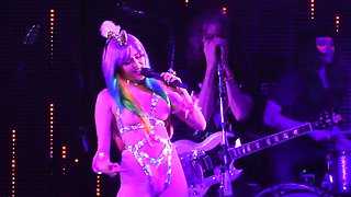 Miley Cyrus Performs Nude - Karen Don't Be Sad