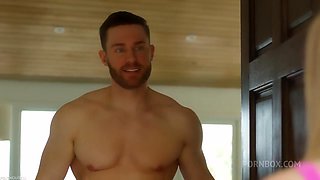 Babysitter Scarlett Saige Goes Nudist