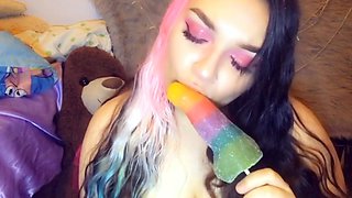 Amateur brunette ariana marie solo toying