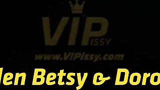 Fetish clip with noble Silvia Dellai from VIPissy