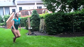 Blonde amateur girl outdoor action with cumshot