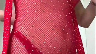 Provocative Natalie Roush Teases Sensual Valentine Day Passion