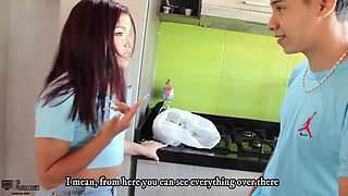 My Stepbrother's Big Cock Breaks My Pussy - Porn in Spanish