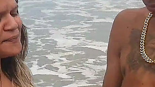 Famoso Brinquedo Ator Me Levou Para O Barraco De Madeira E Meteu a Madeira Em Mim Gozo Na Minha Boca