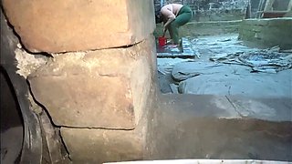 Beautiful Bangladeshi Bhabhi Chudlam in the rain
